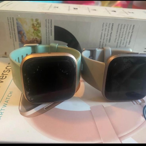 Fitbit Versa 2 Smartwatch Review - Consumer Reports Fitbit Versa 2